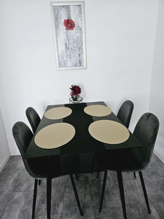 Weinstadt Monteurwohnnung Ferienwohnung Buitenkant foto